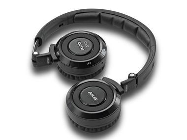 AKG K830BT Bluetooth Headphones with Integral Hands-free Microphone Review